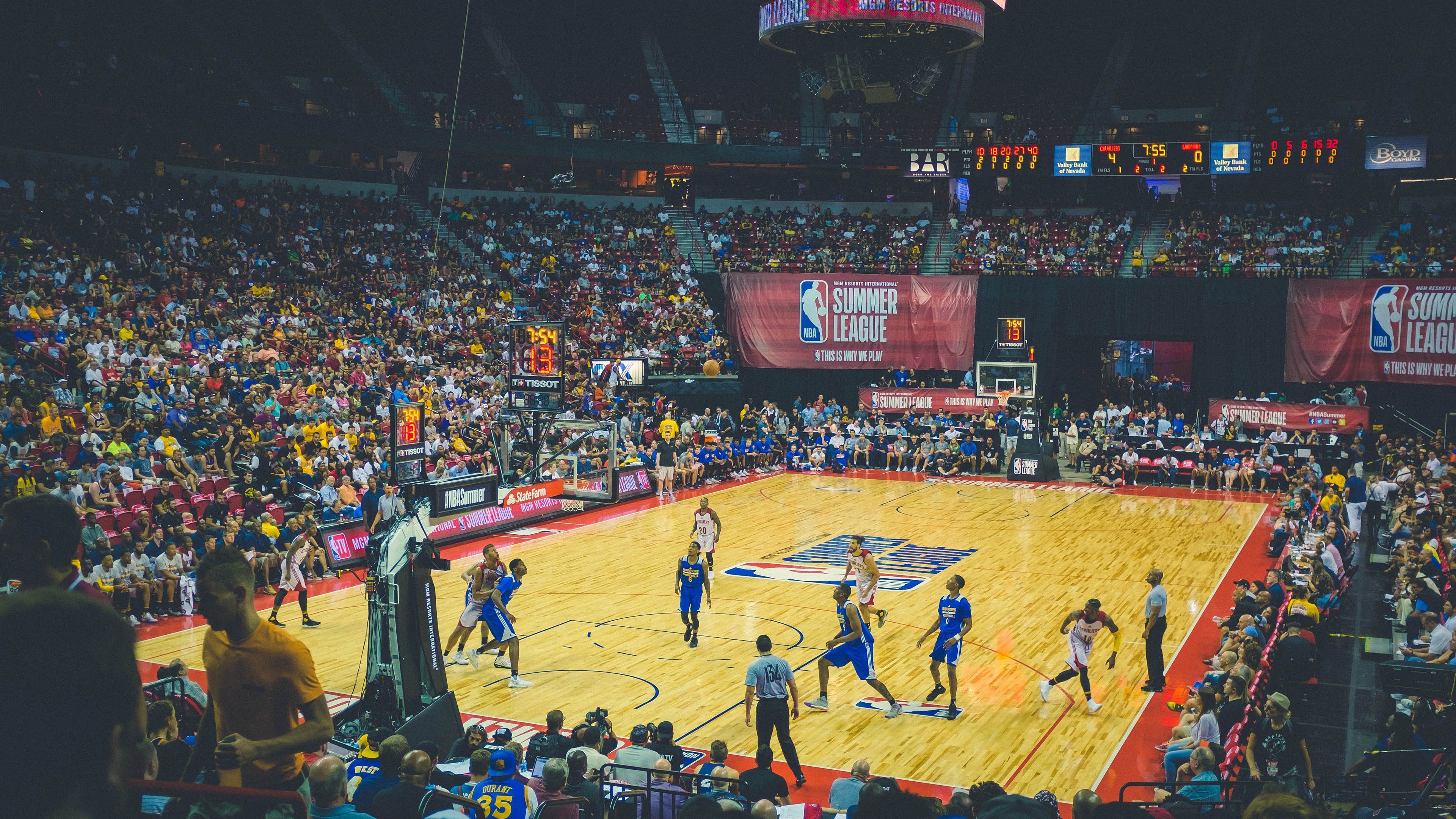 绿茵场外的纪录之夜，当法国队横扫英格兰，林高远在乒乓台前写下新篇